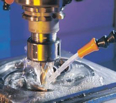 图为切削液遭到泡沫的影响